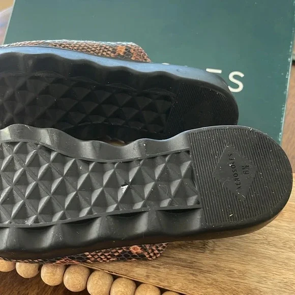 Aerosoles Women's Wanza Wedge Sandal brown black snake print size 6.5 - Picture 12 of 16